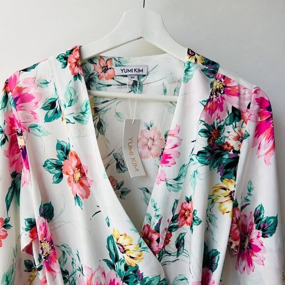 ❤️ Yumi Kim NWT Dream Lover robe , Wild Rose white , Size XS - Picture 5 of 10